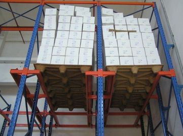 産業倉庫の大きい容量のための頑丈な 10m を悩ますことの鋼鉄パレット ドライブ